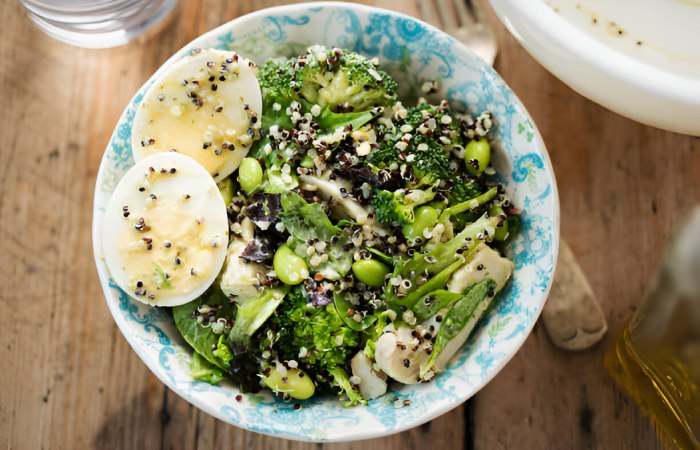 Edamame and Quinoa Bowl - high protein lunch